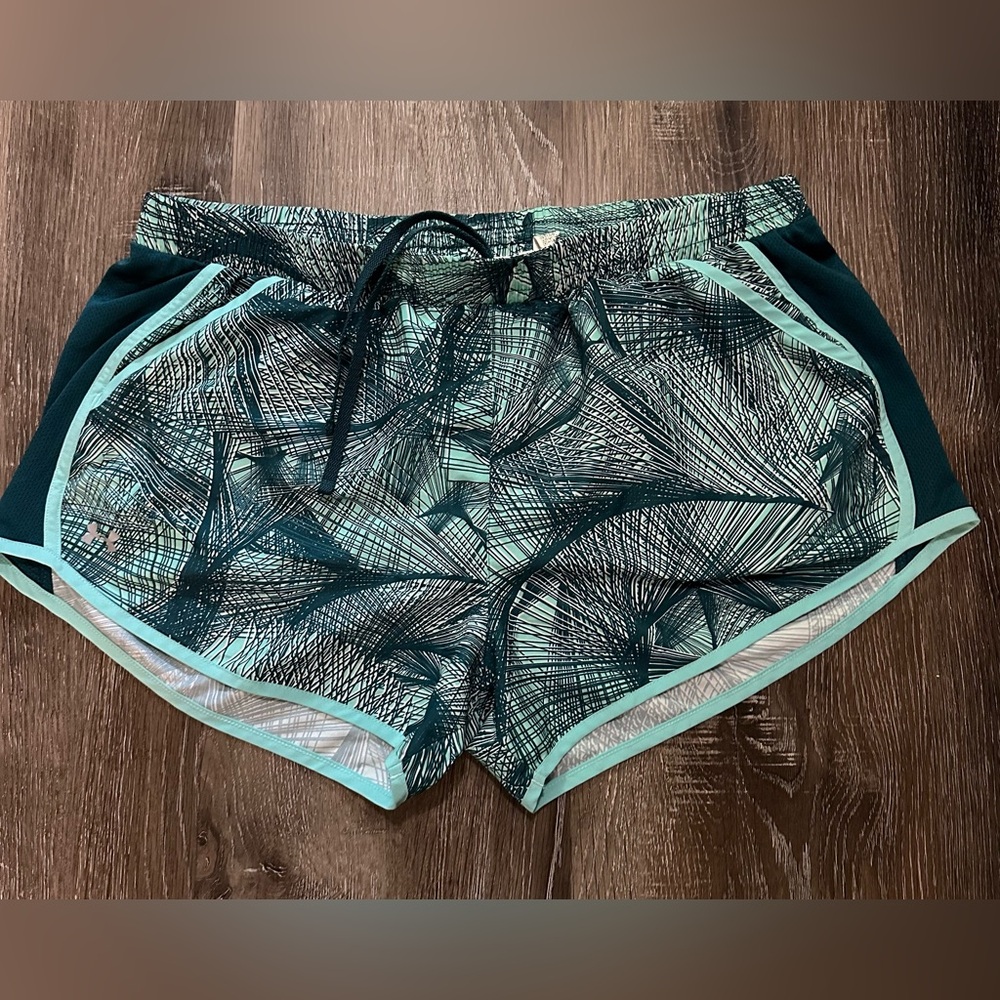 Under Armour swim Shorts size XL